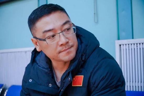 资深篮球爱好者如何保持和发展竞技水平_0
